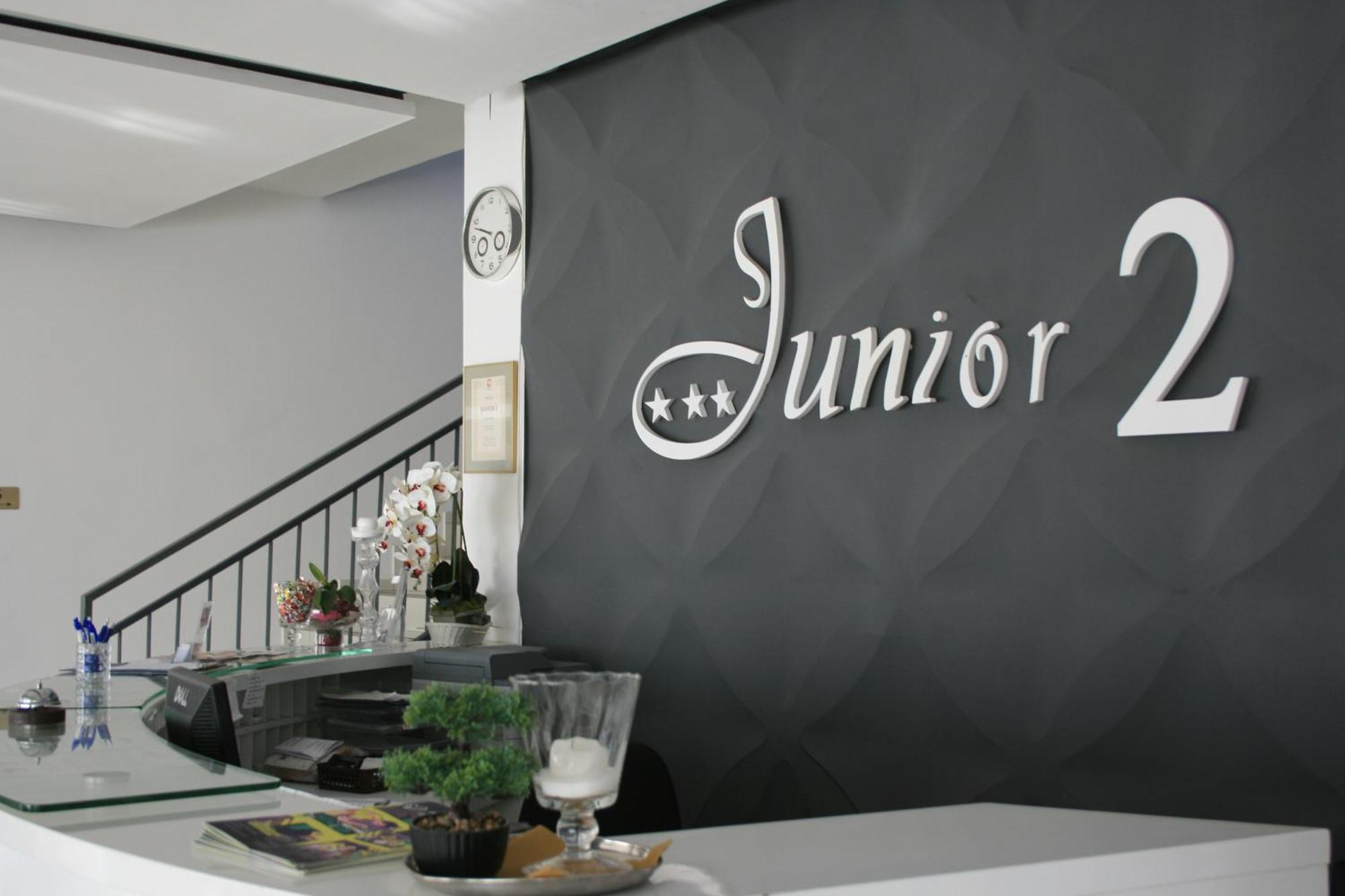 Hotel Junior 2 Cracovia Esterno foto